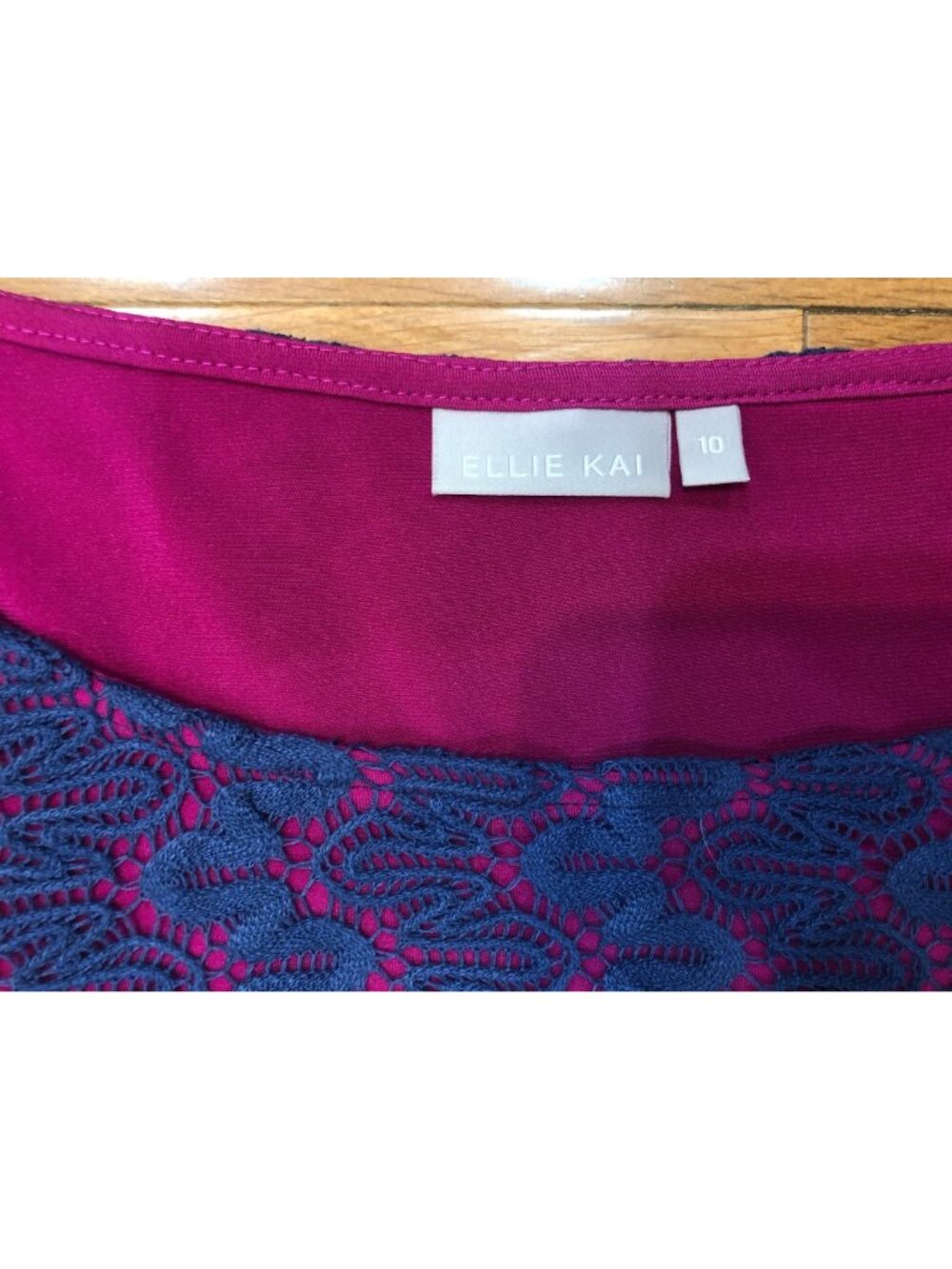 NWT Ellie Kai Emily Dress Fuchsia Sheath Dress With Navy Lace Overlay Size 10 - Picture 5 of 12